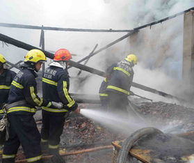 廣告用品加工廠突發(fā)大火 消防成功撲救